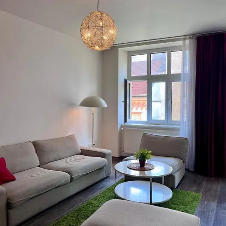 Gorgeous In Center Apartment