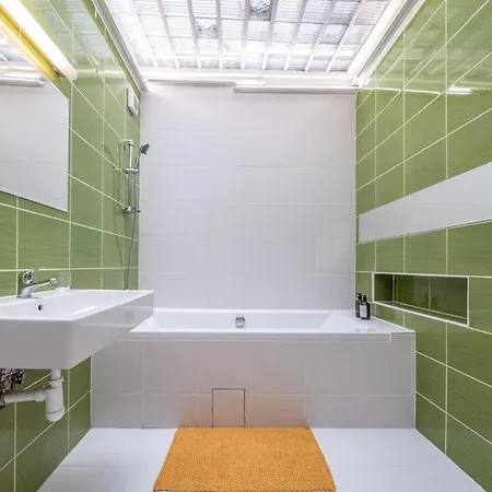 Gorgeous In Center 公寓 *