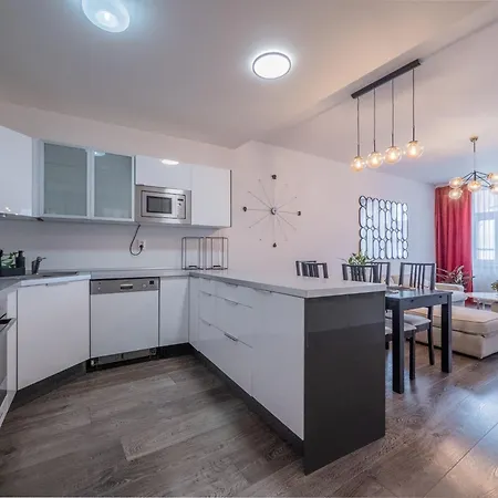 Gorgeous In Center 布拉迪斯拉发